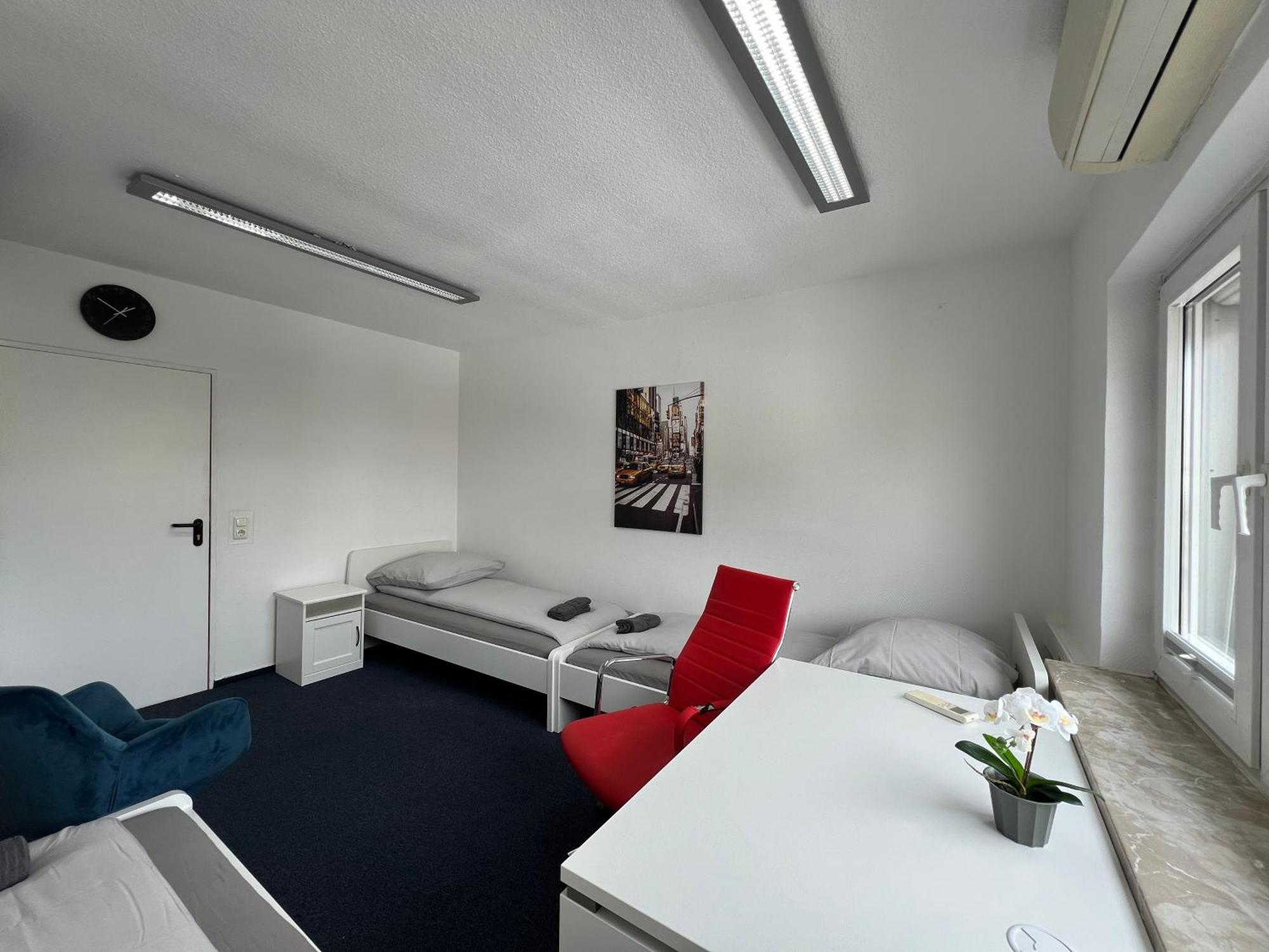 Mieterlux Frankfurt Heusenstamm 46 Hotel Exterior photo